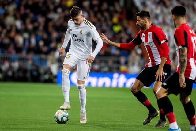 沈梓捷21+7托多罗23+11 深圳大胜宁波止3连败